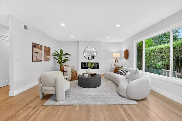 Menlo Park, CA 94025,430 Gilbert Avenue