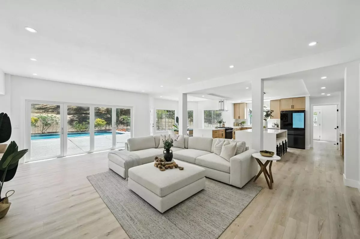 Pleasanton, CA 94588,6650 Johnston Road