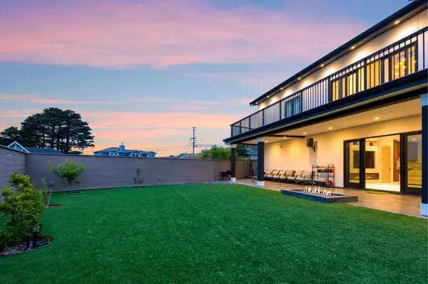 Pacifica, CA 94044,1016 Escalero Avenue