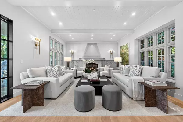 Hillsborough, CA 94010,729 Chiltern Road