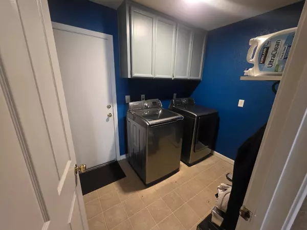 Stockton, CA 95210,5761 Caribbean Circle