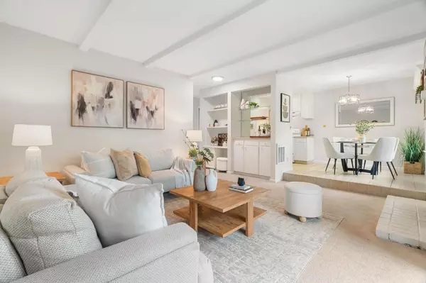 Mountain View, CA 94043,100 E Middlefield Road #6G