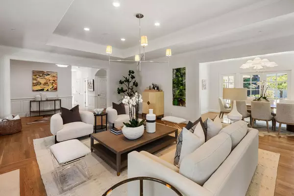 Hillsborough, CA 94010,130 Stonehedge Road