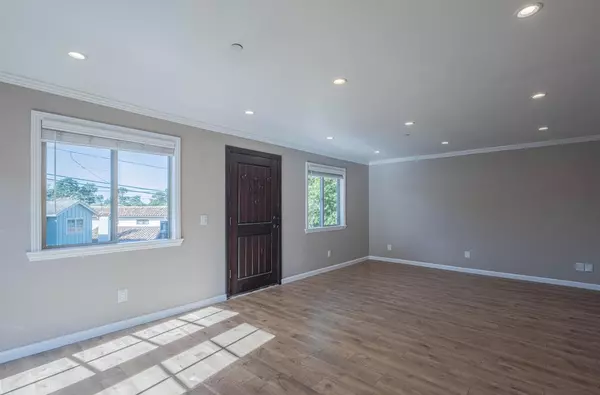 Pacific Grove, CA 93950,1113 Presidio Boulevard