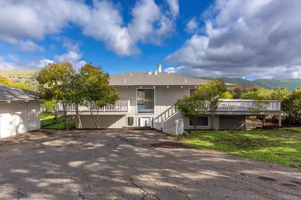 Morgan Hill, CA 95037,16280 Oak Canyon Drive