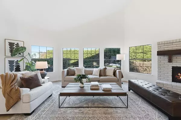 Half Moon Bay, CA 94019,370 Burning Tree Court