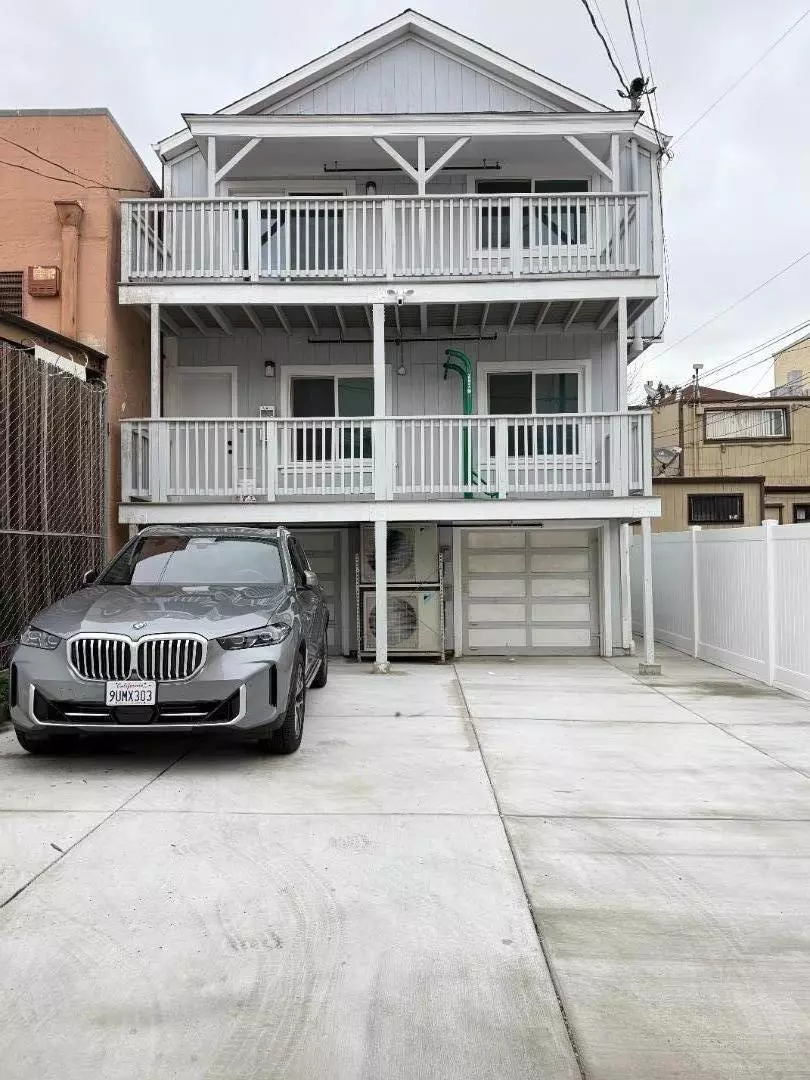 South San Francisco, CA 94080,318 3rd Lane