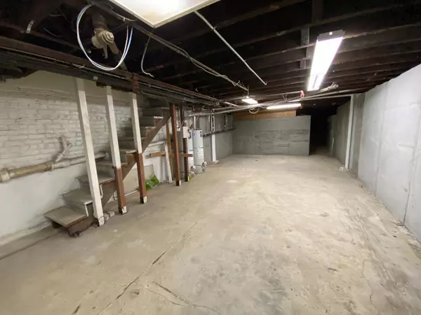 San Francisco, CA 94133,556 Broadway