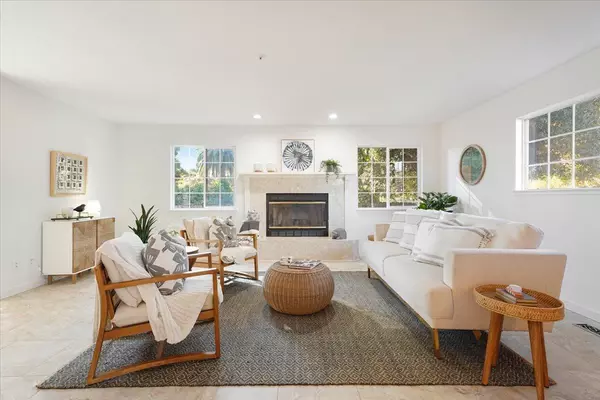 Santa Cruz, CA 95062,2200 Pelican Crest