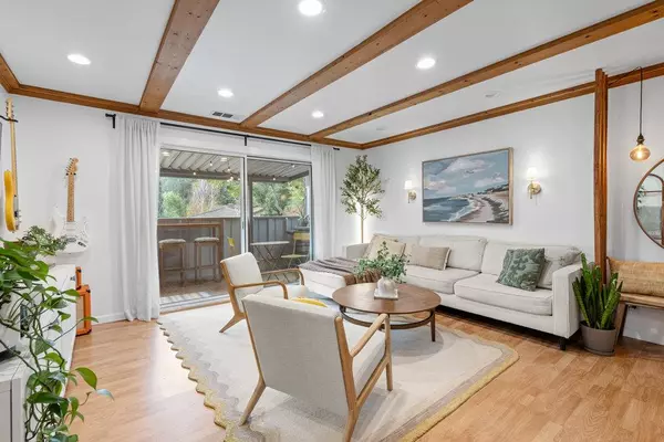 Los Gatos, CA 95032,14245 Lora Drive #16