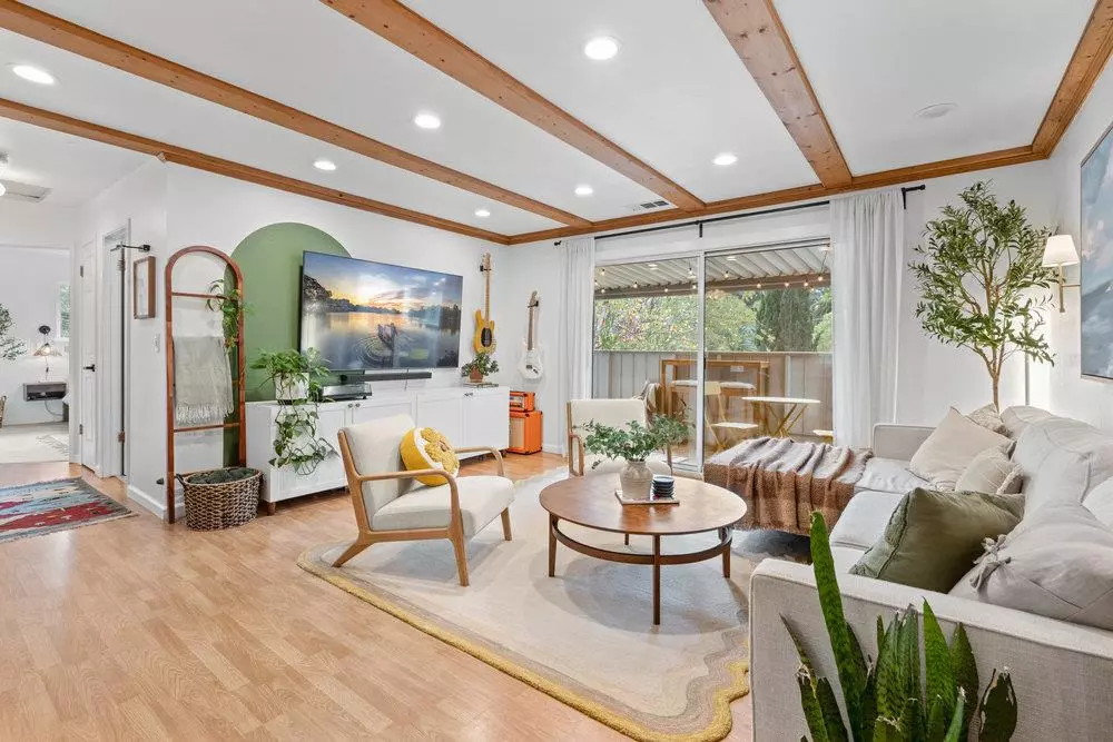 Los Gatos, CA 95032,14245 Lora Drive #16