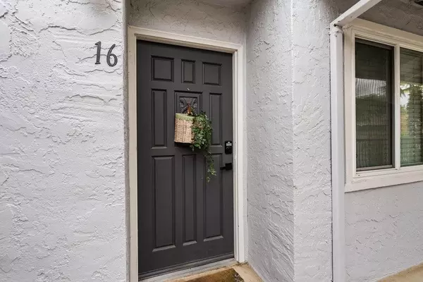 Los Gatos, CA 95032,14245 Lora Drive #16