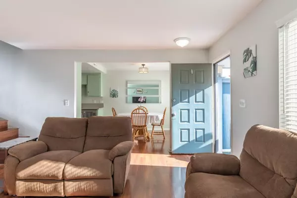 Salinas, CA 93906,1883 Cherokee Drive #3