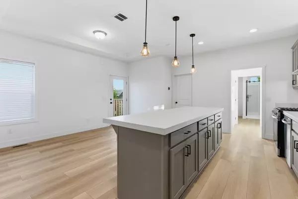 Soquel, CA 95073,4300 Soquel Dr. #52