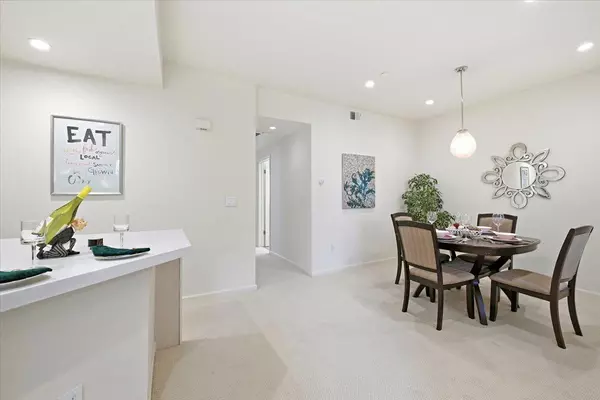 Sunnyvale, CA 94085,608 Arcadia Terrace #201