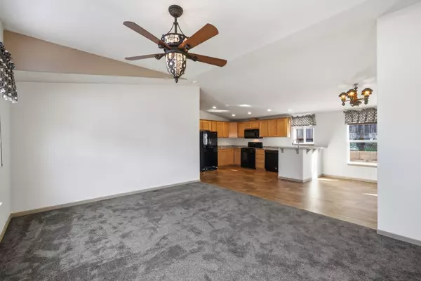 Marina, CA 93933,347 Carmel Avenue #15