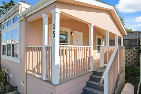 Marina, CA 93933,347 Carmel Avenue #15