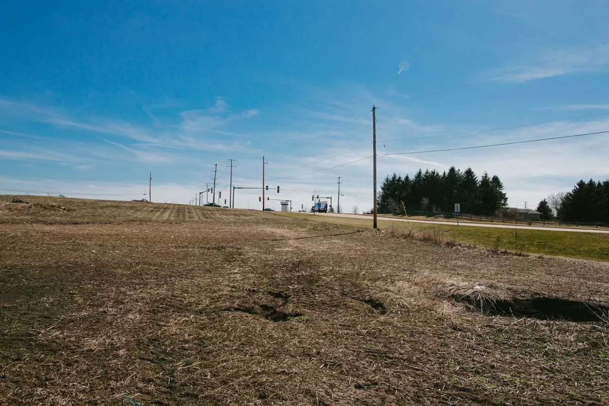 Volo, IL 60073,26222 W IL RT 120 Road