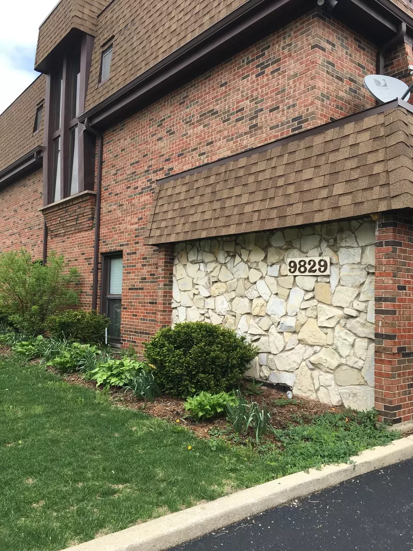 Chicago Ridge, IL 60415,9829 Nottingham Avenue #8