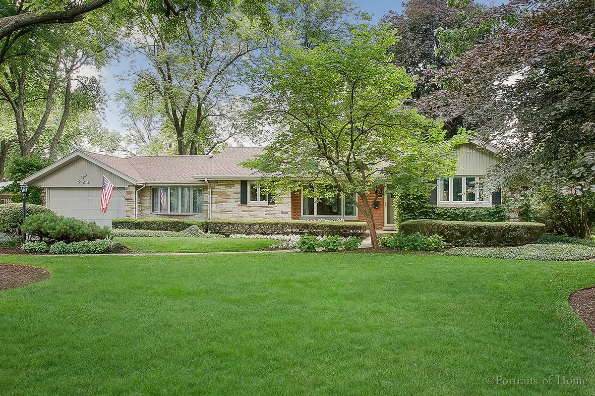 Downers Grove, IL 60516,921 60th Place