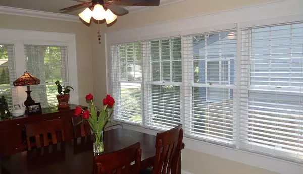 Palatine, IL 60067,208 S Hale Street