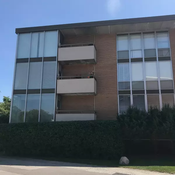 Lake Forest, IL 60045,1301 N Western Avenue #137