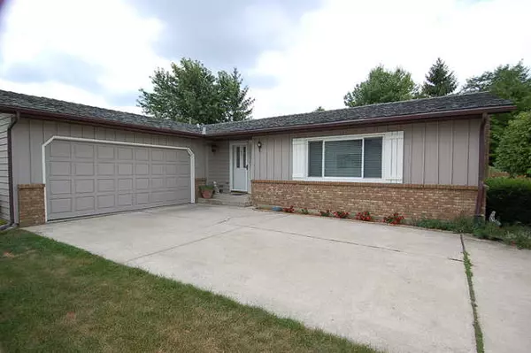 Gurnee, IL 60031,17673 W Saddle Court