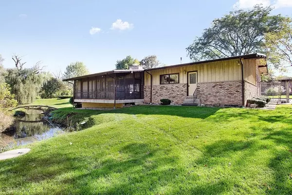 Homer Glen, IL 60491,14416 S Oak Trail