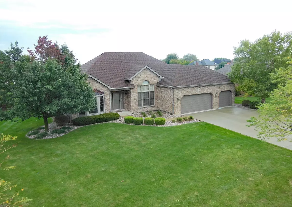 Algonquin, IL 60102,631 BLUESTEM Lane