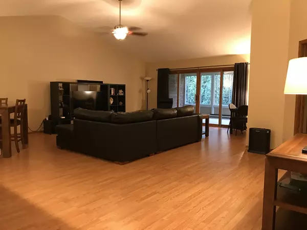 Princeton, IL 61356,301 Hideaway Drive #5R