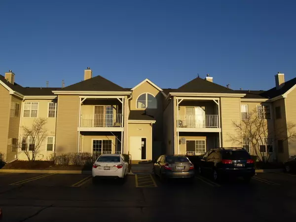 Carol Stream, IL 60188,746 Gary Avenue #5-106