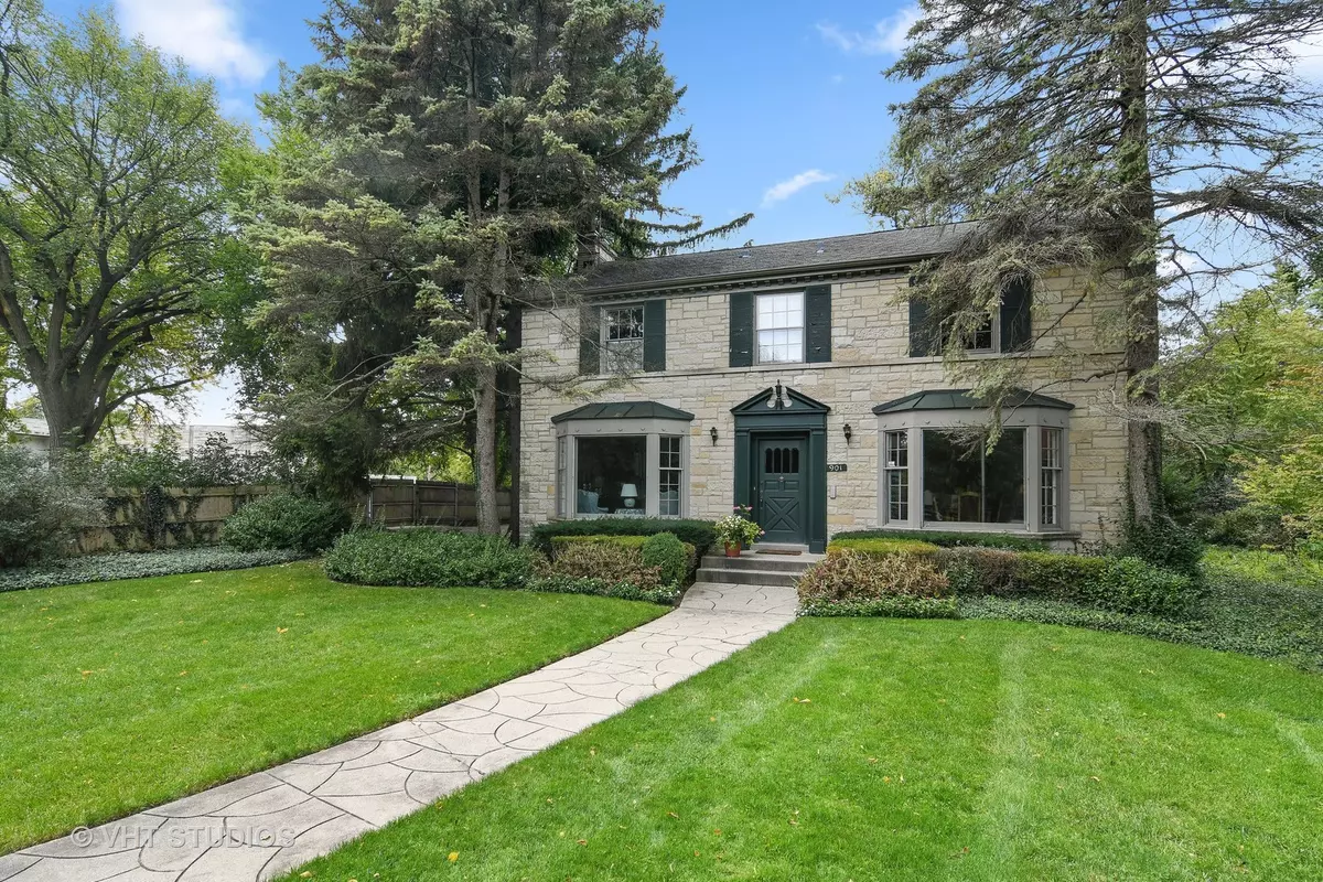 Wilmette, IL 60091,901 Locust Road