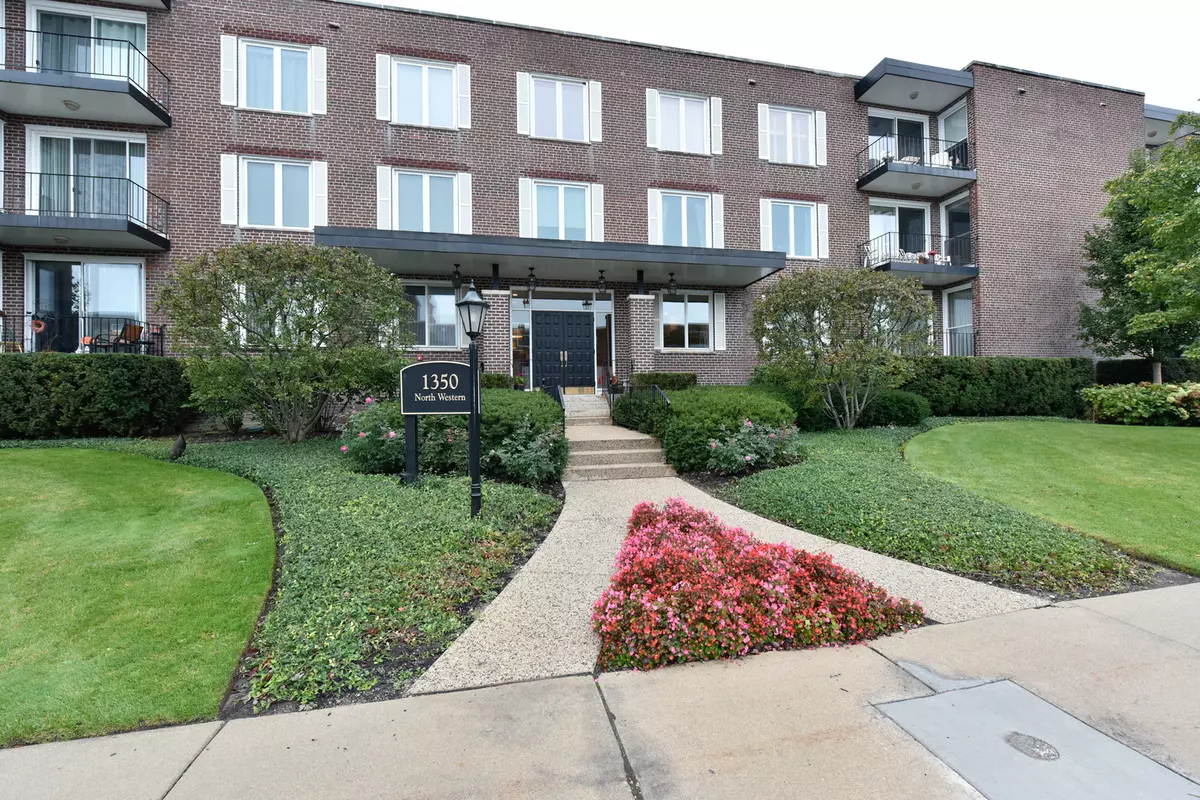 Lake Forest, IL 60045,1350 N Western Avenue #211