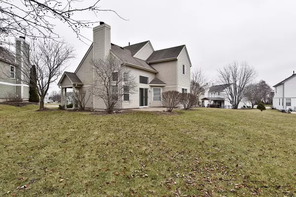 South Elgin, IL 60177,5 Chatham Court