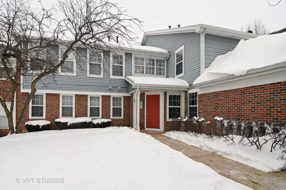 Palatine, IL 60067,228 W Jennifer Lane #4