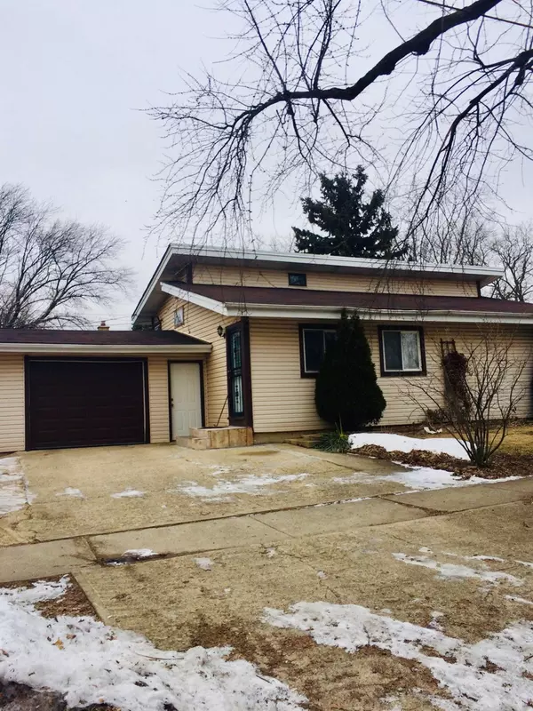 Villa Park, IL 60181,424 N Iowa Avenue