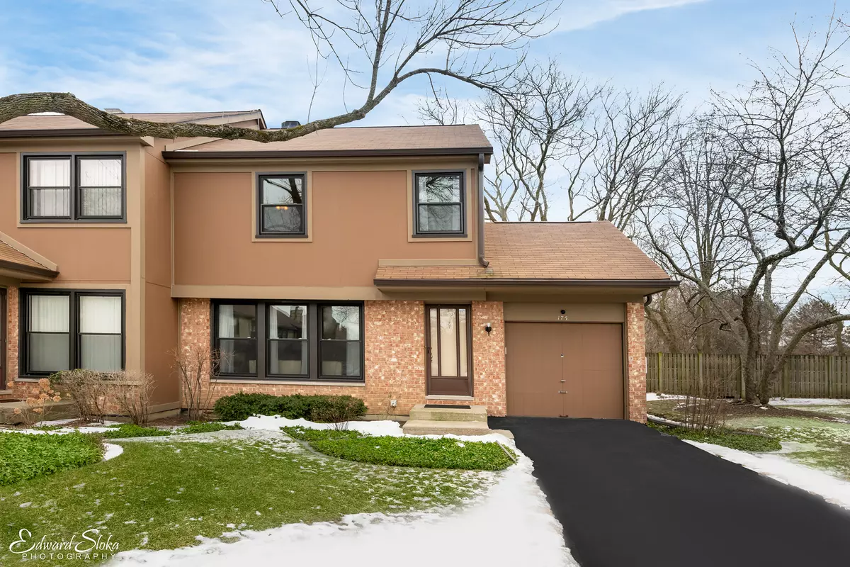 Wheeling, IL 60090,175 Shadowbend Drive