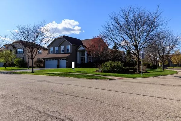 Lindenhurst, IL 60046,2944 Harvest Lane