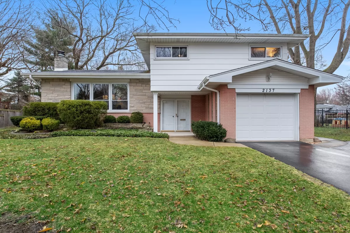 Wilmette, IL 60091,2137 Sandy Lane