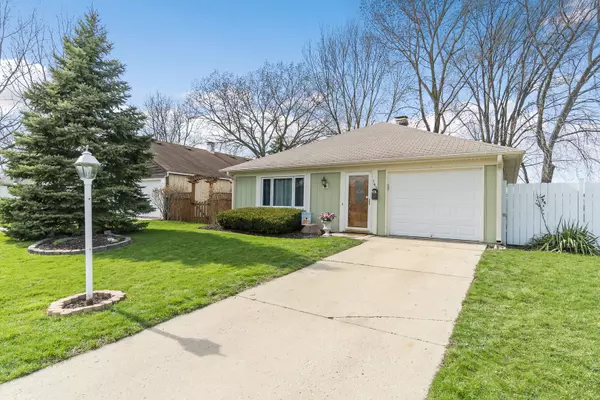 Montgomery, IL 60538,143 Tealwood Road