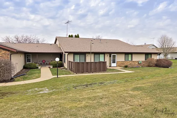 Mchenry, IL 60050,5202-B Winslow Circle #5202-B