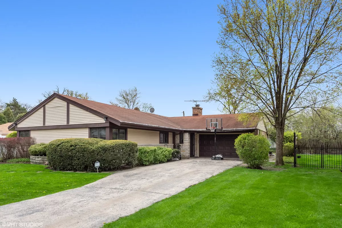 Wilmette, IL 60091,3253 Sprucewood Lane