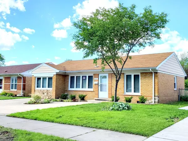 Chicago Ridge, IL 60415,6106 BIRMINGHAM Street