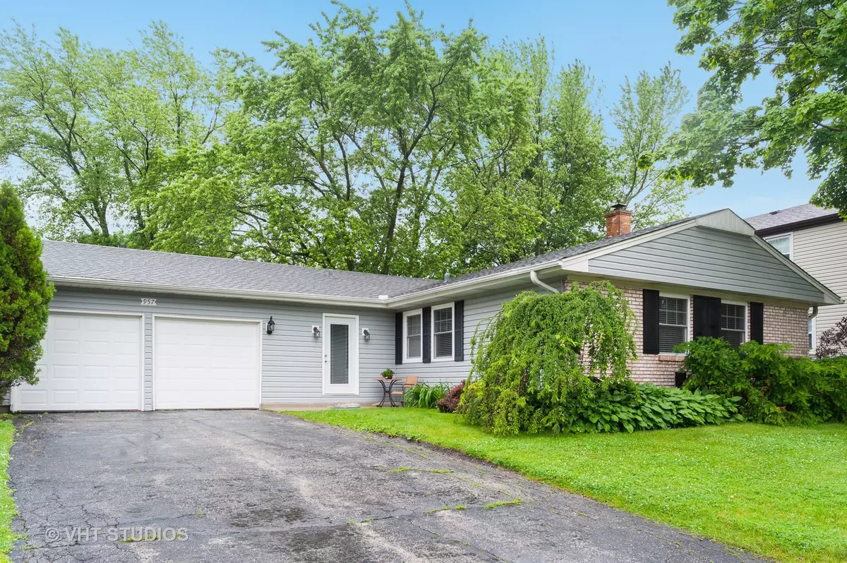 Buffalo Grove, IL 60089,957 Country Lane