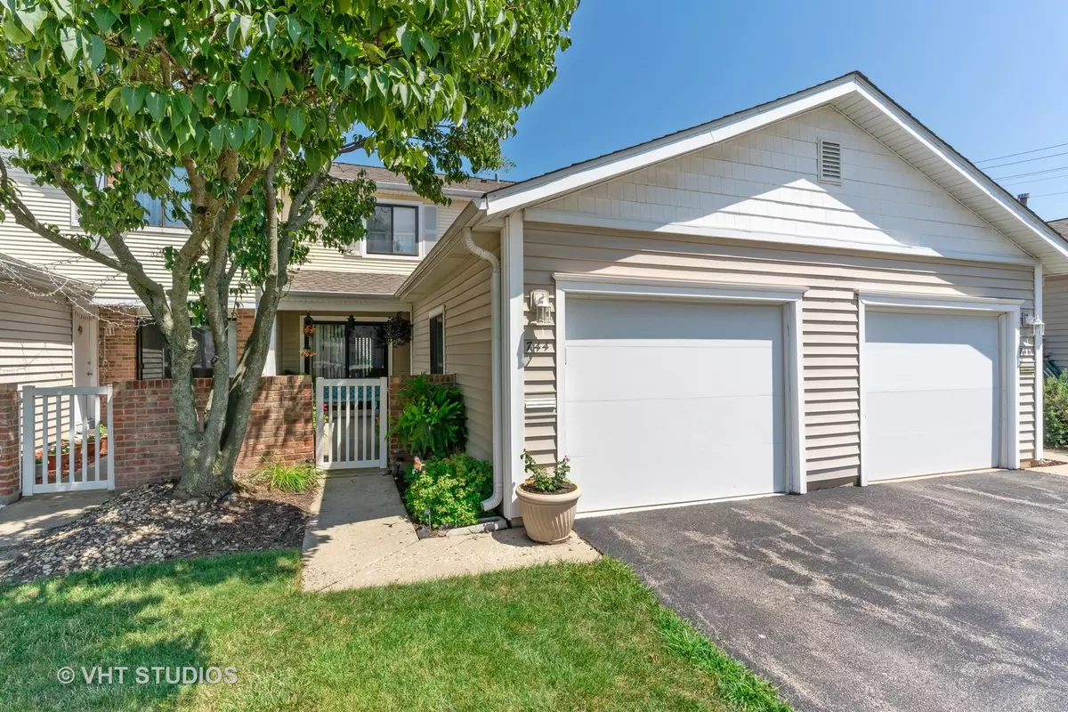 Schaumburg, IL 60194,744 Lakeview #98-B