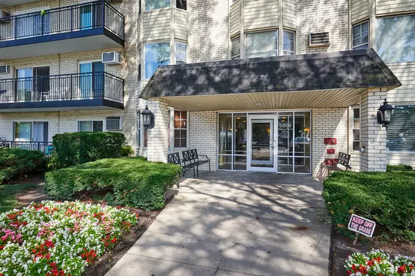 Morton Grove, IL 60053,5506 Lincoln Avenue #314