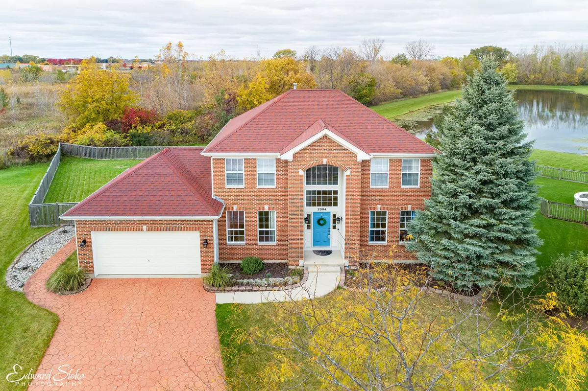 Carpentersville, IL 60110,2904 W Bridleway Court