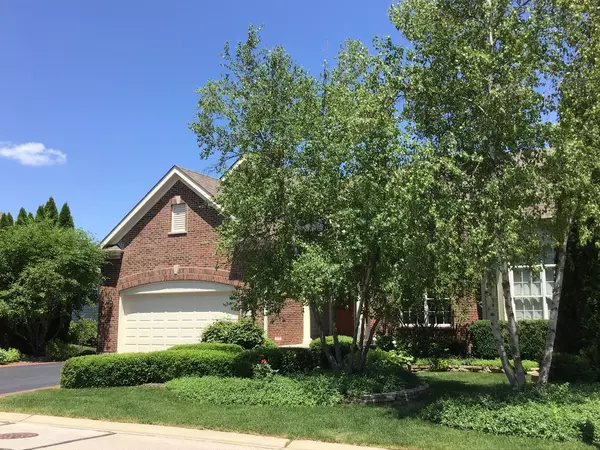 Lake In The Hills, IL 60156,5 Sugar Maple Court