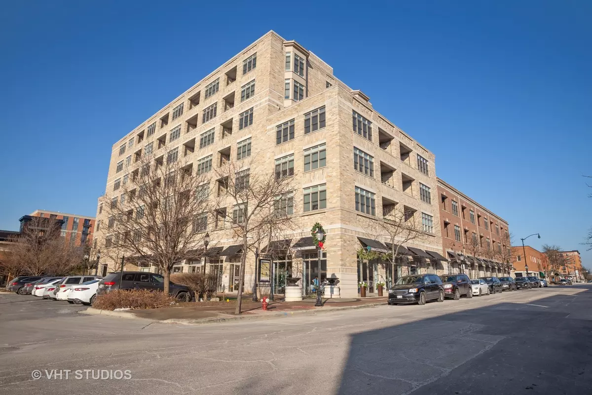 Arlington Heights, IL 60005,10 S Dunton Avenue #301