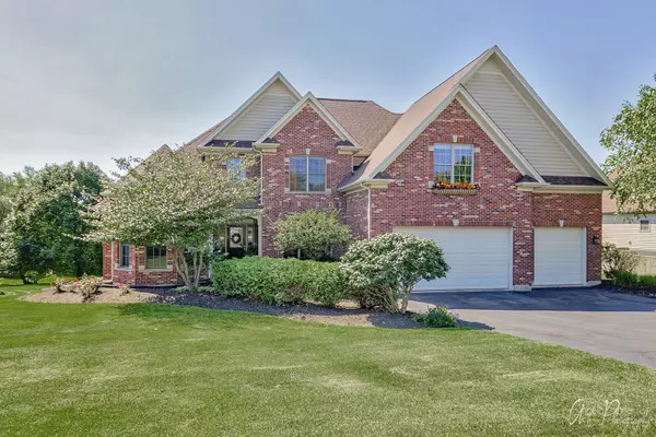 951 Dakota Drive,  Woodstock,  IL 60098